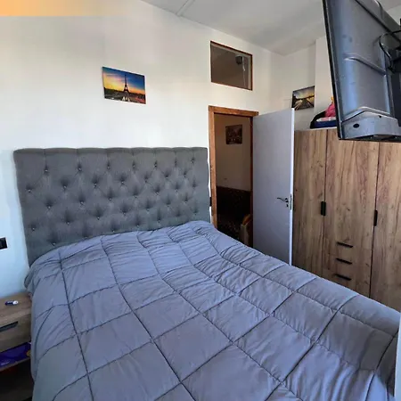 Kristian Appartement Golem (Tirana)